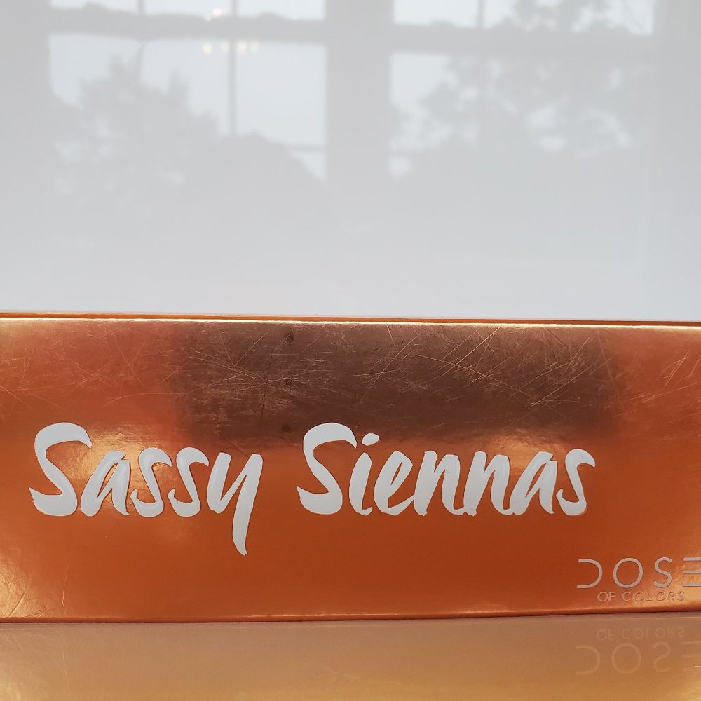DOSE OF COLORS SASSY SIENNAS EYE SHADOW PALLETE